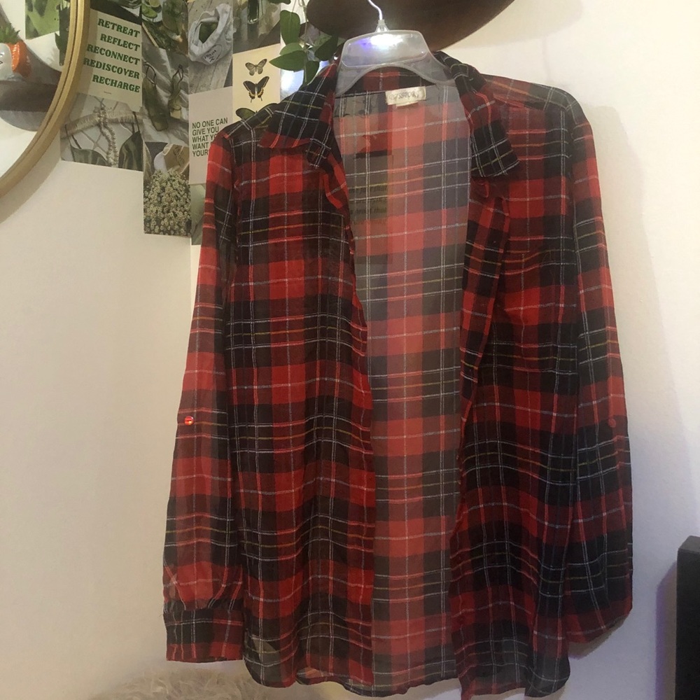Plaid long sleeved shirt